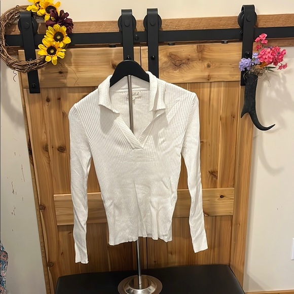 Marled Tops - Marled White Ribbed Long Sleeve Top